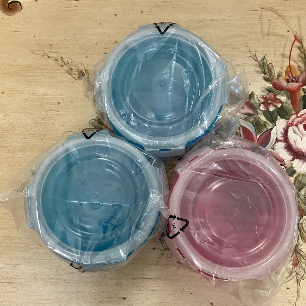 NWOT LocknLock Mini Storage Containers